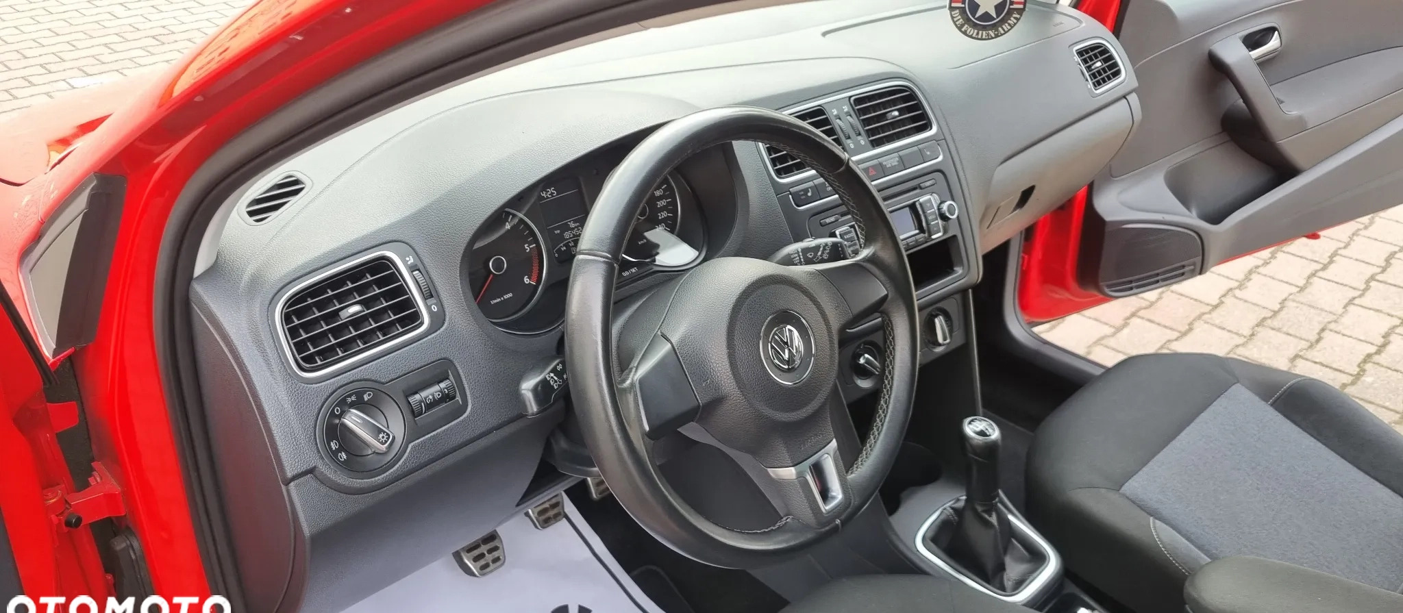 Volkswagen Polo cena 16999 przebieg: 185100, rok produkcji 2012 z Szczecin małe 137